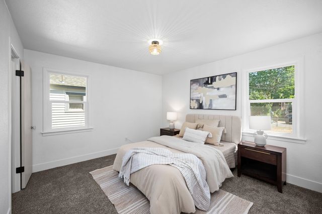 2618 N Washington St, Spokane, WA 99205