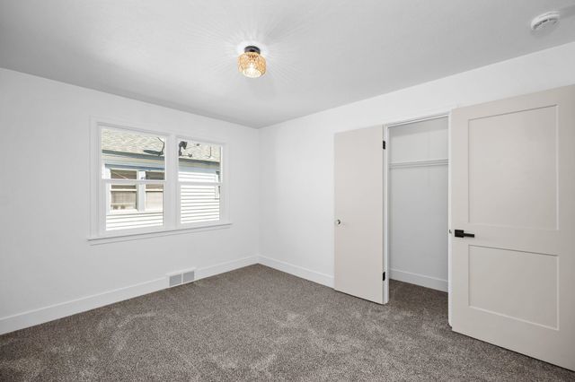 2618 N Washington St, Spokane, WA 99205