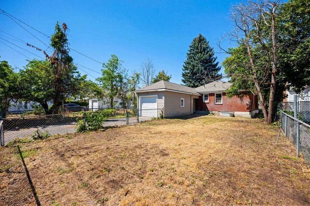 2618 N Washington St, Spokane, WA 99205