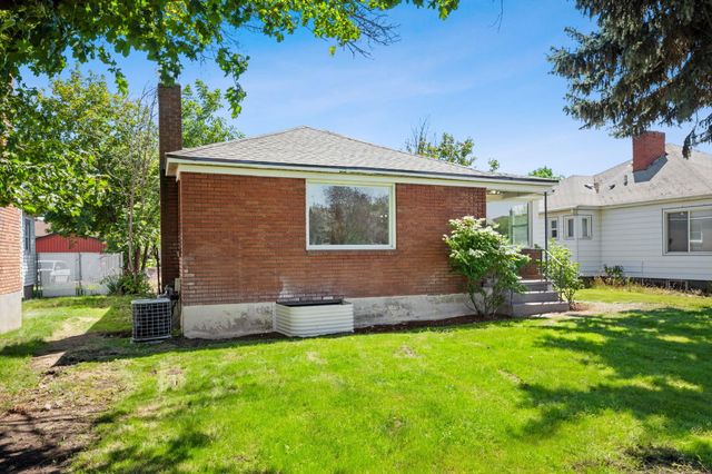 2618 N Washington St, Spokane, WA 99205