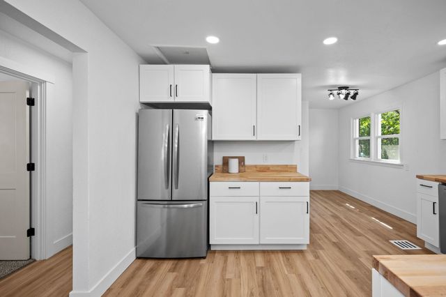 2618 N Washington St, Spokane, WA 99205