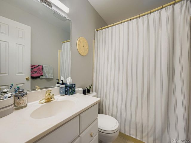 7169 S Tamarac Ct, Centennial, CO 80112