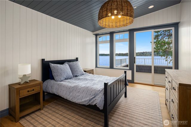 6333 77th Avenue SE, Mercer Island, WA 98040