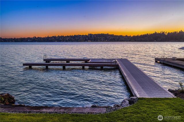 6333 77th Avenue SE, Mercer Island, WA 98040