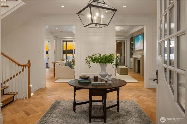 6333 77th Avenue SE, Mercer Island, WA 98040