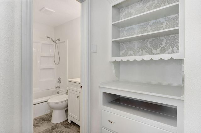 1926 E Elm Street, Springfield, MO 65802