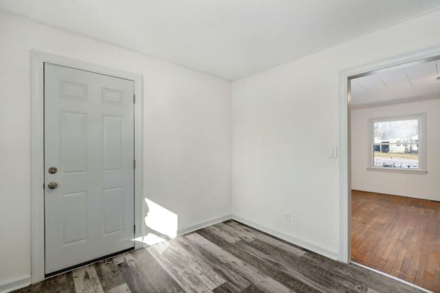 1926 E Elm Street, Springfield, MO 65802