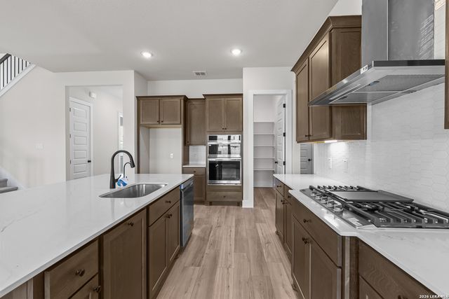 4506 Yoakum Valley, Schertz, TX 78108