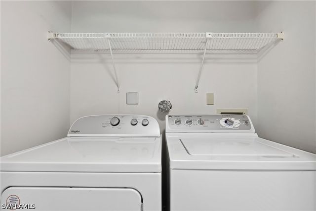 1526 Mainsail DR 3, Naples, FL 34114