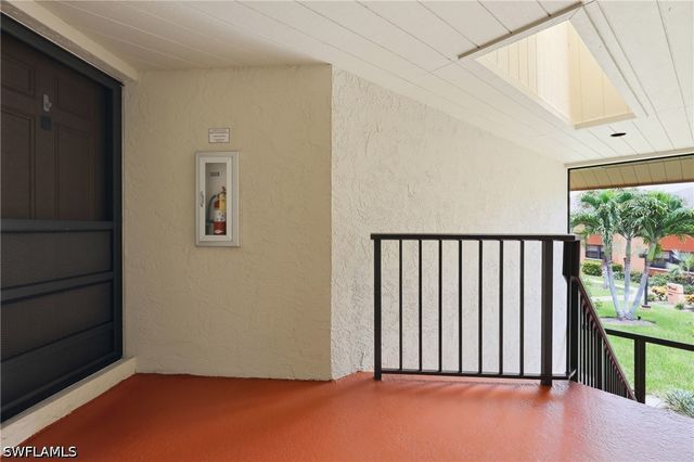 1526 Mainsail DR 3, Naples, FL 34114