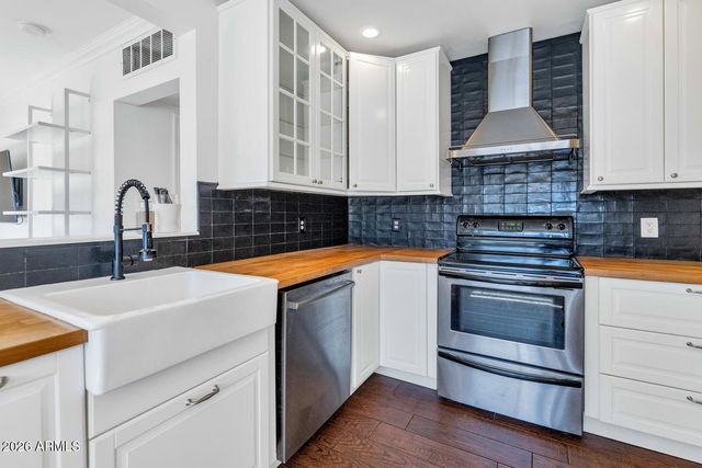 4228 N 44TH Place, Phoenix, AZ 85018