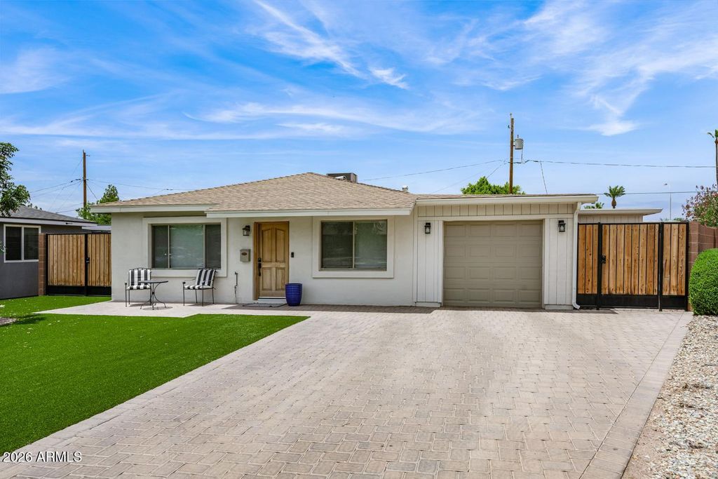 4228 N 44TH Place, Phoenix, AZ 85018