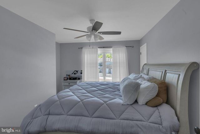 2584 DANIELS LN, Quakertown, PA 18951