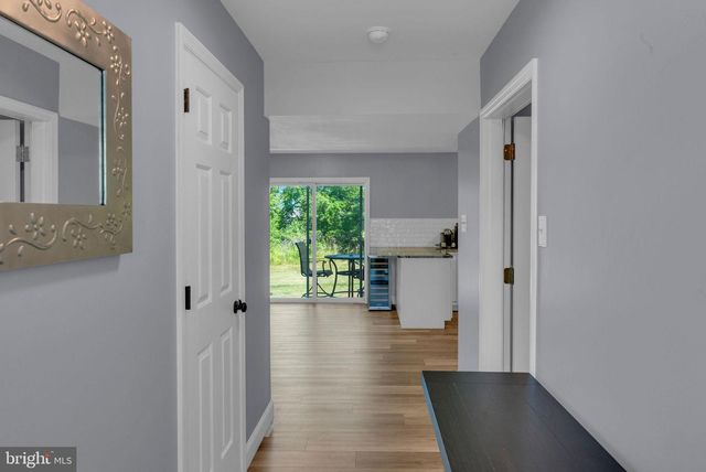 2584 DANIELS LN, Quakertown, PA 18951