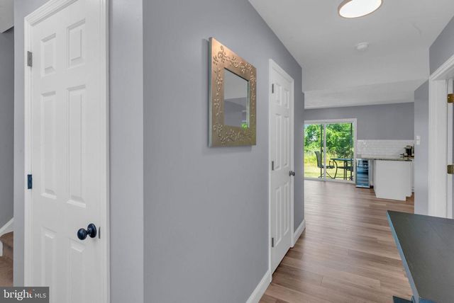 2584 DANIELS LN, Quakertown, PA 18951