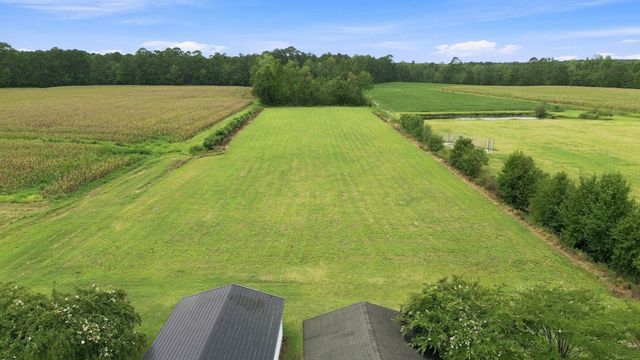 2101 Housand Loop, Nichols, SC 29581