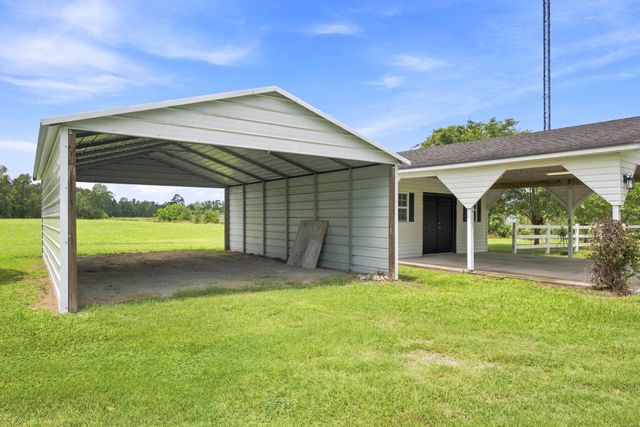 2101 Housand Loop, Nichols, SC 29581