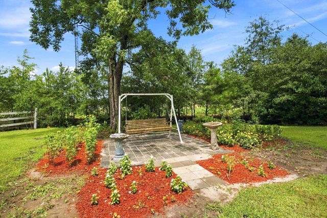 2101 Housand Loop, Nichols, SC 29581