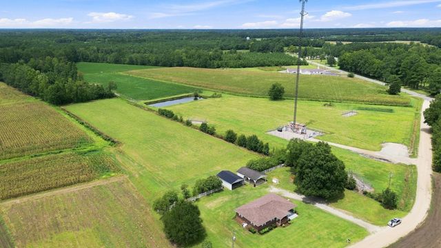 2101 Housand Loop, Nichols, SC 29581