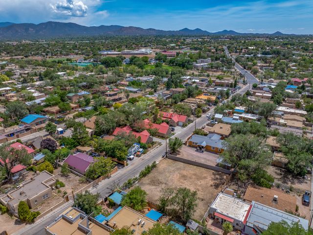 132 Bob, Santa Fe, NM 87501