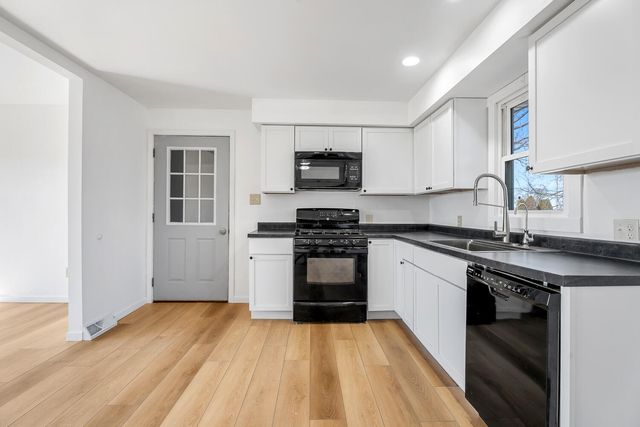 5390 W 400 N, Rensselaer, IN 47978