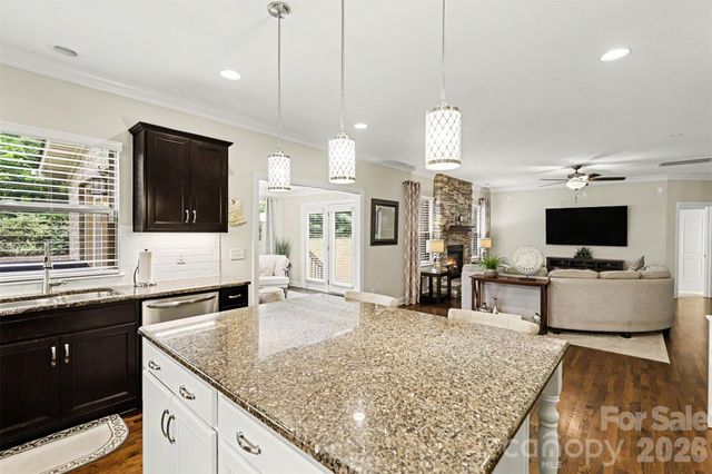 16524 Crosshaven Drive, Charlotte, NC 28278