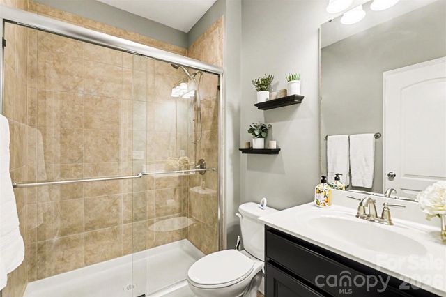 16524 Crosshaven Drive, Charlotte, NC 28278