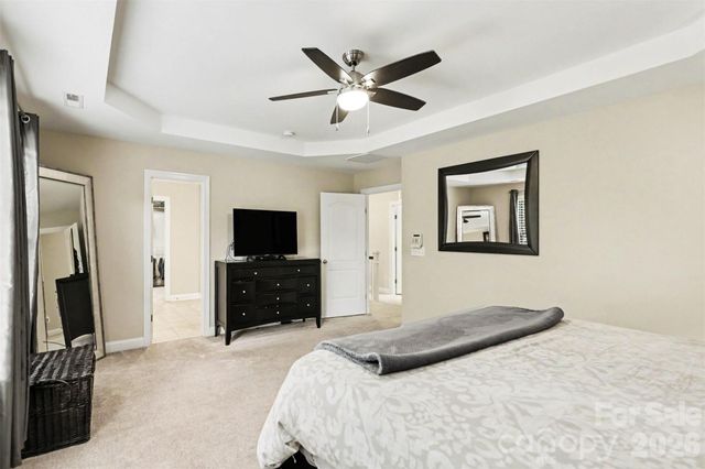 16524 Crosshaven Drive, Charlotte, NC 28278