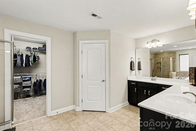 16524 Crosshaven Drive, Charlotte, NC 28278