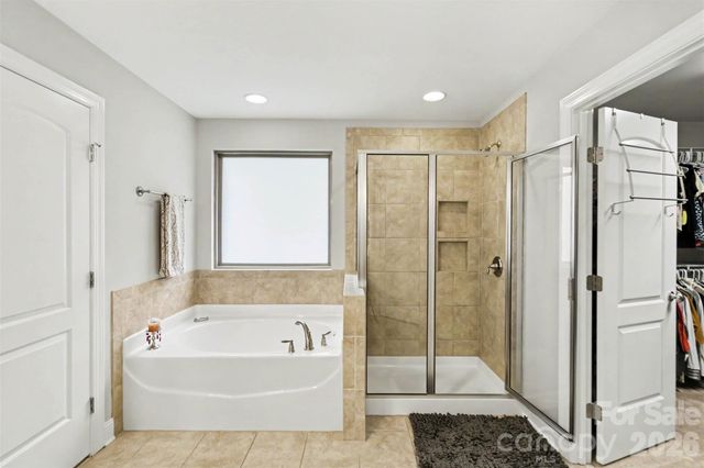 16524 Crosshaven Drive, Charlotte, NC 28278