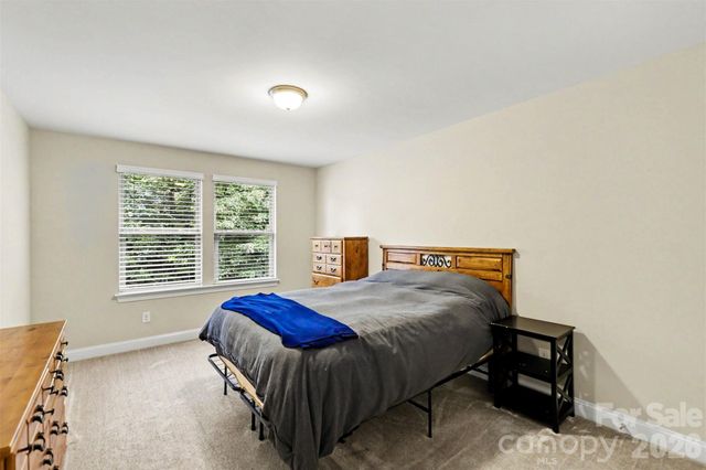 16524 Crosshaven Drive, Charlotte, NC 28278