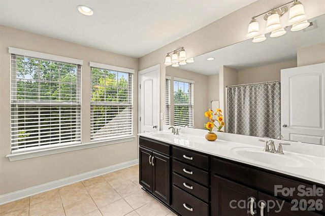16524 Crosshaven Drive, Charlotte, NC 28278
