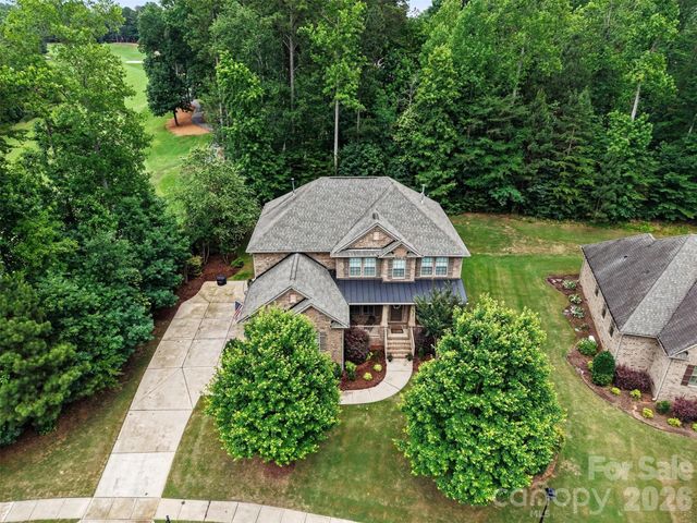 16524 Crosshaven Drive, Charlotte, NC 28278