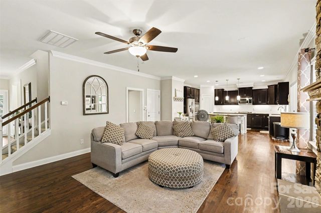 16524 Crosshaven Drive, Charlotte, NC 28278