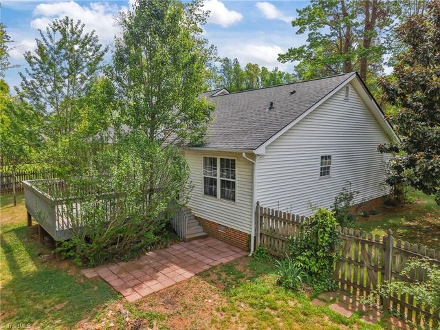 3987 Cherry Tree Drive, Greensboro, NC 27405