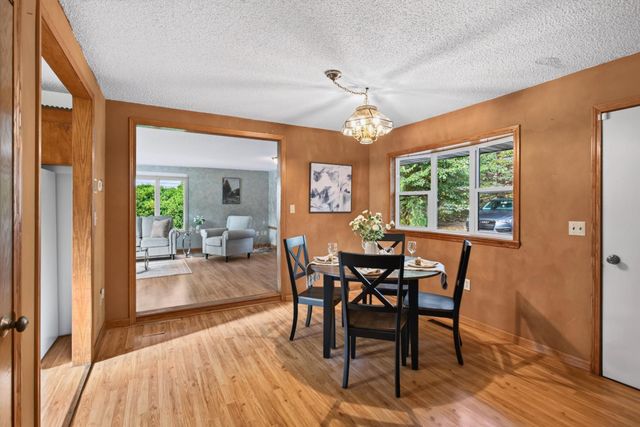 2308 Hadley Avenue N, Oakdale, MN 55128