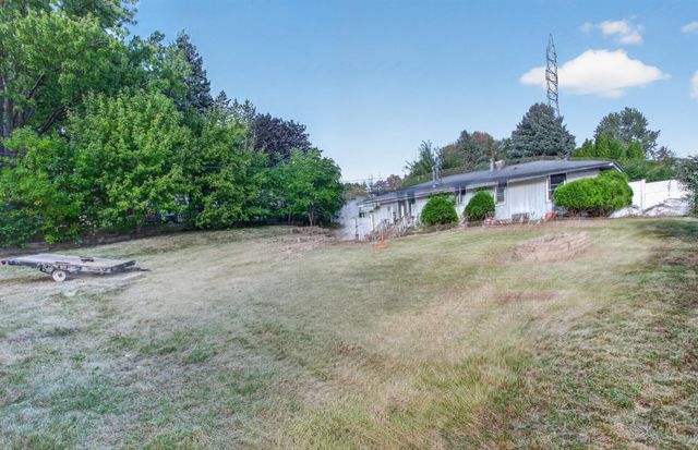2308 Hadley Avenue N, Oakdale, MN 55128