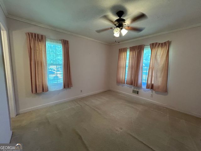 1306 Greenview Drive, Griffin, GA 30224