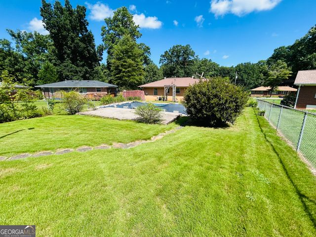 1306 Greenview Drive, Griffin, GA 30224