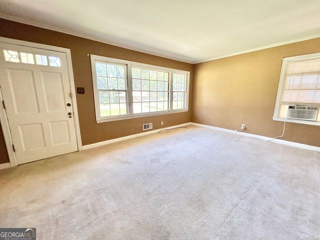 1306 Greenview Drive, Griffin, GA 30224