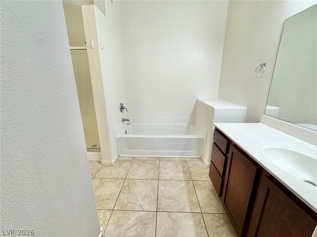 2291 West Horizon Ridge Parkway 4124, Henderson, NV 89052