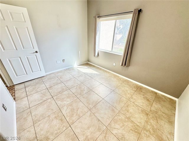2291 West Horizon Ridge Parkway 4124, Henderson, NV 89052