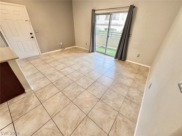 2291 West Horizon Ridge Parkway 4124, Henderson, NV 89052