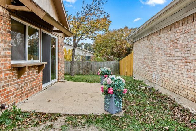 2302 Placid Drive, Carrollton, TX 75007