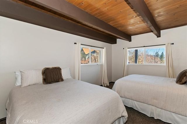27994 W Shore, Lake Arrowhead, CA 92352