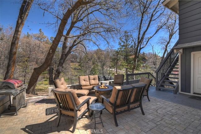 27994 W Shore, Lake Arrowhead, CA 92352