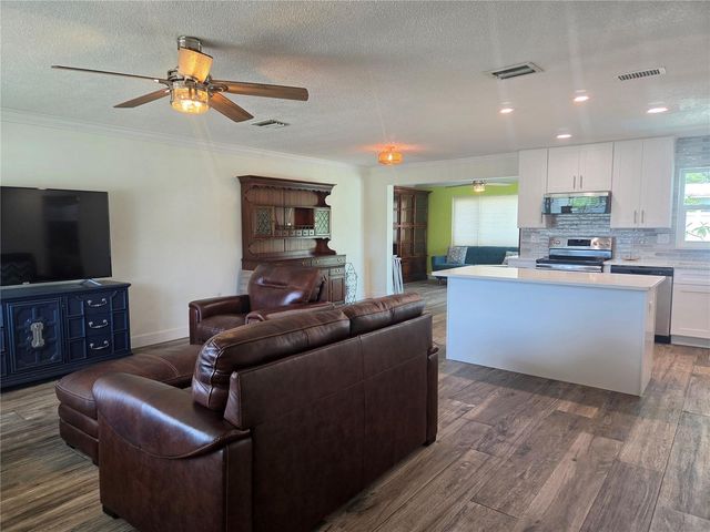 1435 SANTA CLARA DRIVE, Dunedin, FL 34698