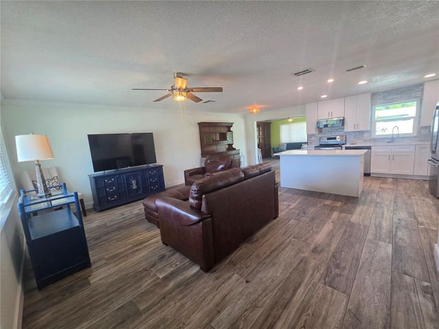 1435 SANTA CLARA DRIVE, Dunedin, FL 34698