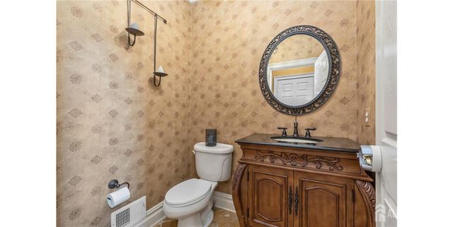 9 woodmere Road, Monroe, NJ 08831