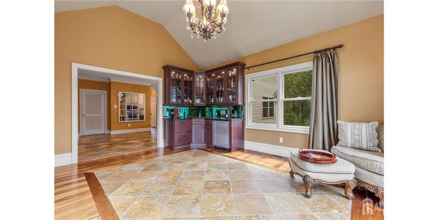9 woodmere Road, Monroe, NJ 08831